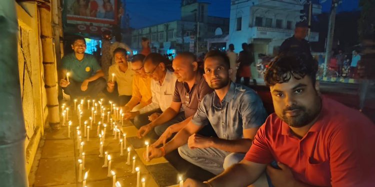 जिल्ला बचत  संघ लि.पर्साको आयोजनामा दीप प्रज्वलन कार्यक्रम सम्पन्न