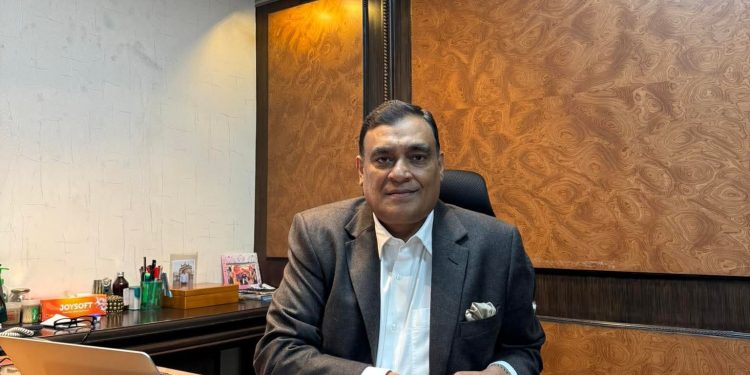 अनिल रूगटा प्रति आरोप भोट माग्ने नेपाली जनतासंग रोजगारी दिने करिब ७०%भारतीय नागरिकलाई  