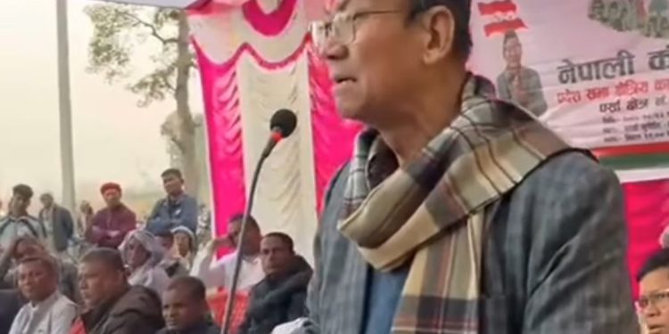 चुनाव नजिकिँदै गर्दा फेरि उही अनुहार, उही आश्वासन  पर्सा–३ मा पूर्वमन्त्री सुरेन्द्र चौधरीमाथि जनआक्रोश चुलिँदै