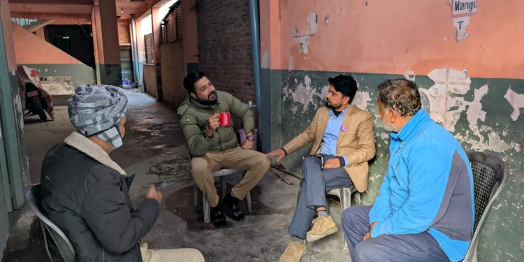 पर्सा–१ मा जावेद एकबाल हैदरको घरदैलो: स्थानीय समस्याप्रति प्रतिबद्धता, उत्साहजनक समर्थन