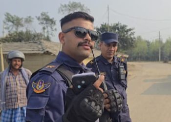पर्सामा अवैध काठसहित ट्रेक्टर बरामद