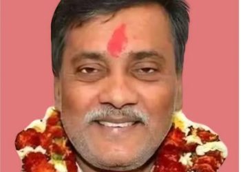 पुर्व मन्त्री अजय चौरसिया माथी  कानुन बेचेको आरोप
