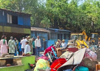 जीतपुरसिमरा उपमहानगरपालिकाको ३ नम्बर पुल क्षेत्रमा डोजर, ३३ घर हटाउने तयारी
