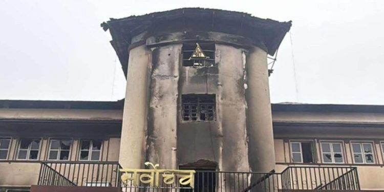 सर्वोच्चको टिप्पणी : ‘१०० रुपैयाँको सामानमा भन्सार लगाउने नियम अव्यावहारिक’