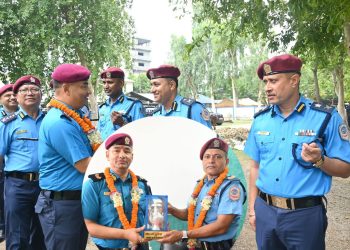 मधेश प्रदेश प्रहरी कार्यालयमा डीआईजी अधिकारीलाई स्वागत, डीआईजी थपलियालाई बिदाइ