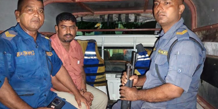सामाजिक सञ्जालमार्फत चरित्रहत्या र शान्ति भड्काउने सामग्री पोस्ट गरेको आरोपमा ‘मनोज मानव’ पक्राउ